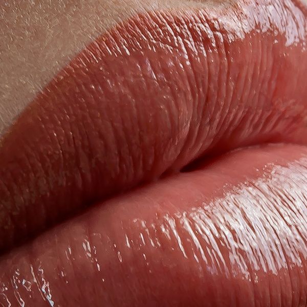 05 lipglosspro lip gloss
